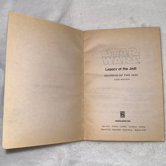 Star Wars Legacy of the Jedi Secrets of the Jedi 2-in-1 Paperback 2006 LucasBook - Picture 5 of 8